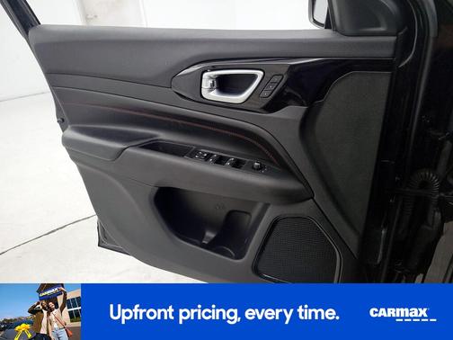 Black 2022 Jeep Compass Trailhawk