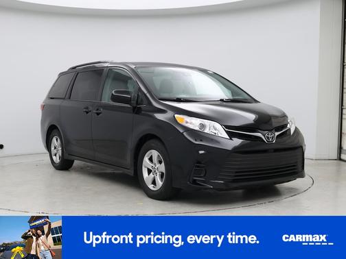 2018 Toyota Sienna LE