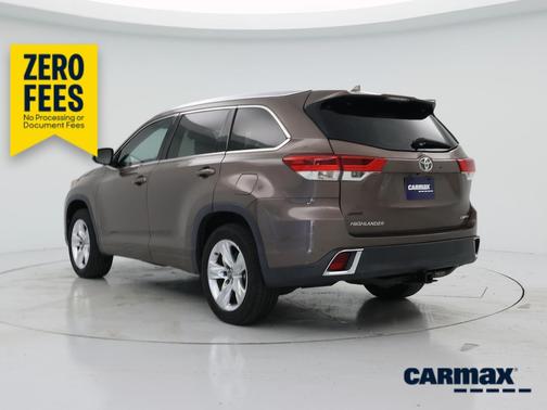 Brown 2018 Toyota Highlander Limited