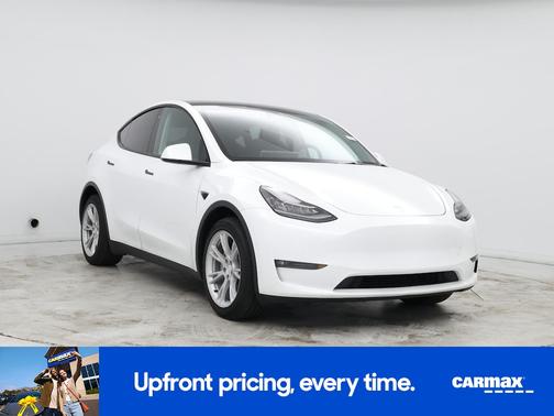 White 2023 Tesla Model Y Long Range