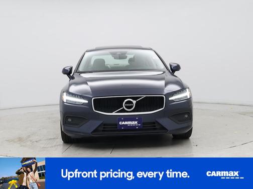 2021 Volvo S60 T5 Momentum