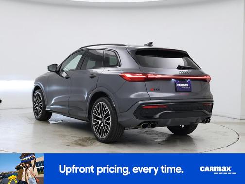 Gray 2025 Audi SQ5 Prestige