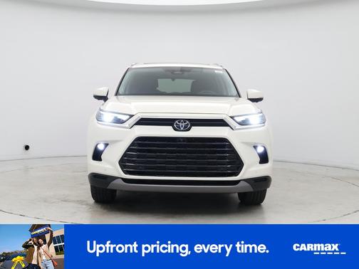 White 2024 Toyota Grand Highlander Platinum