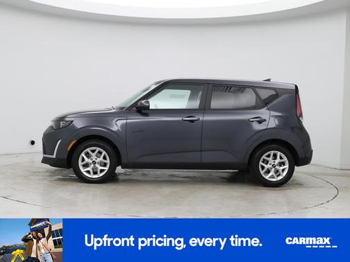 Gray 2025 Kia Soul LX