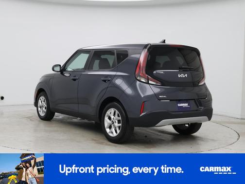 Gray 2025 Kia Soul LX
