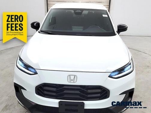 White 2025 Honda HR-V Sport