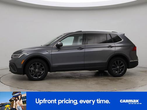Gray 2023 Volkswagen Tiguan SE