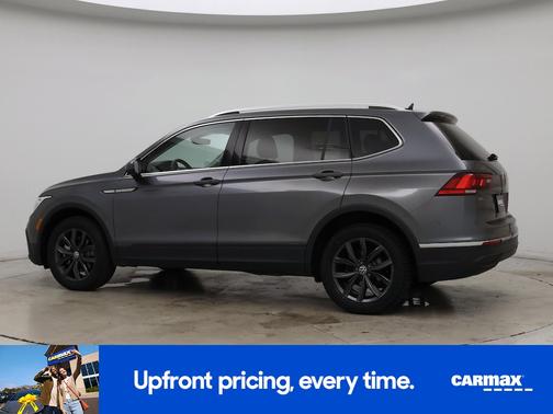 Gray 2023 Volkswagen Tiguan SE