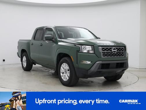 Green 2022 Nissan Frontier SV