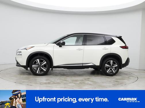 White 2023 Nissan Rogue SL