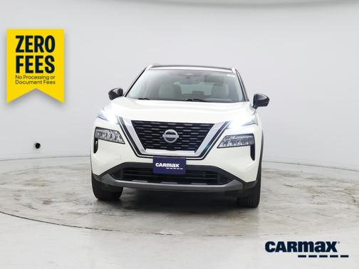 White 2023 Nissan Rogue SL