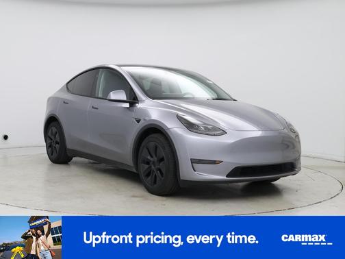 Silver 2024 Tesla Model Y Long Range
