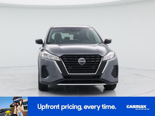 Gray 2024 Nissan Kicks S