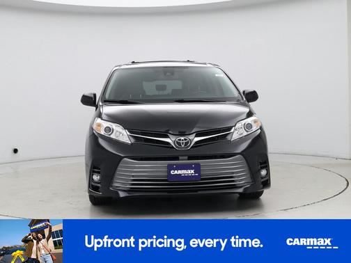 2019 Toyota Sienna XLE