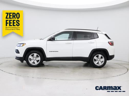 White 2022 Jeep Compass Latitude