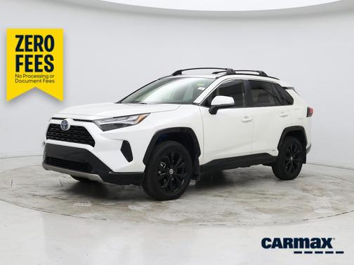 White 2022 Toyota RAV4 Hybrid SE