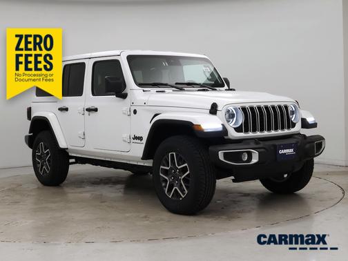 White 2025 Jeep Wrangler Sahara