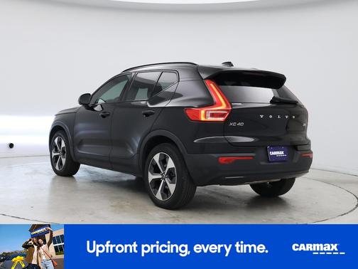 Black 2023 Volvo XC40 B5 Ultimate Dark Theme