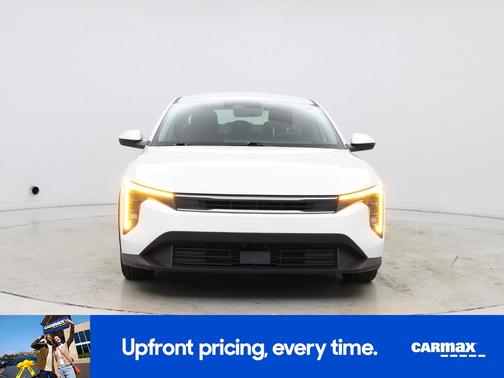 White 2025 Kia K4 LXS