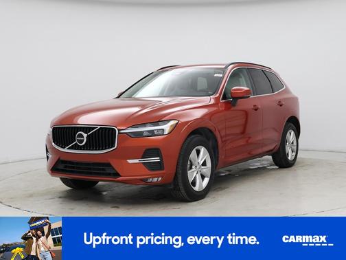 2022 Volvo XC60 B5 Momentum
