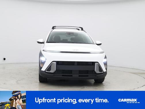 White 2024 Hyundai KONA SEL