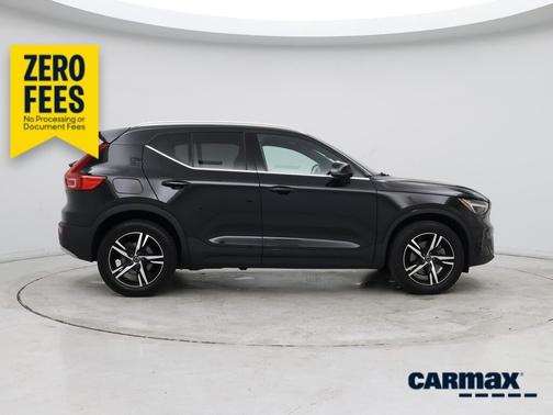 Black 2024 Volvo XC40 B5 Core Dark Theme