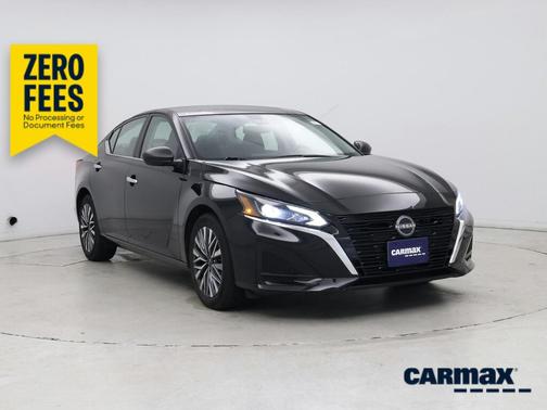Black 2025 Nissan Altima SV