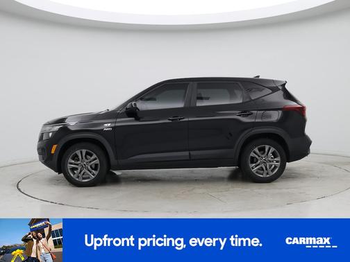 Black 2021 Kia Seltos LX