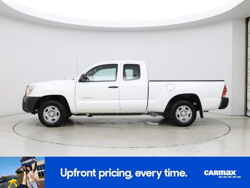 White 2015 Toyota Tacoma