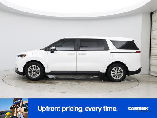 2024 Kia Carnival LX Seat Package