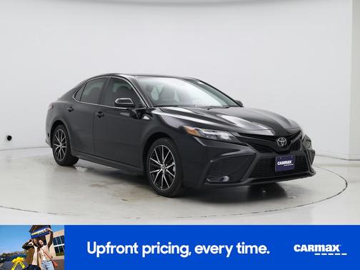 Black 2024 Toyota Camry SE