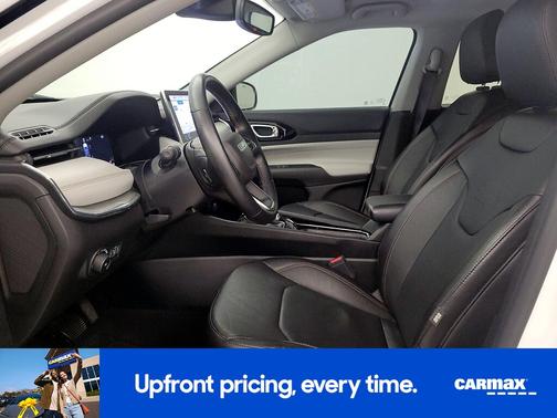 White 2022 Jeep Compass Limited