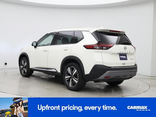 White 2023 Nissan Rogue SL
