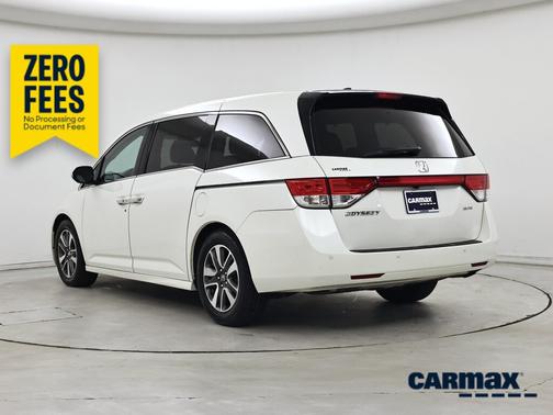 White 2017 Honda Odyssey Touring Elite