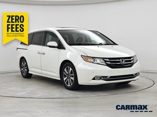 White 2017 Honda Odyssey Touring Elite