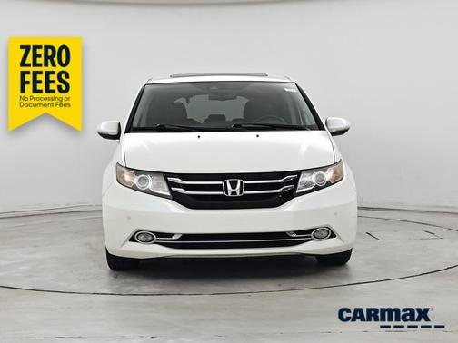 White 2017 Honda Odyssey Touring Elite