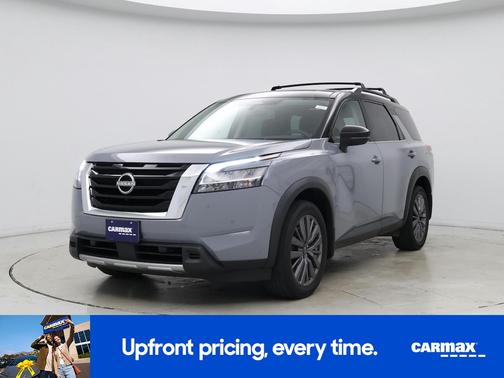 Gray 2023 Nissan Pathfinder SL
