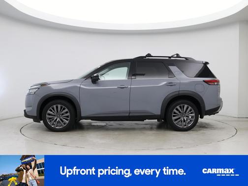 Gray 2023 Nissan Pathfinder SL