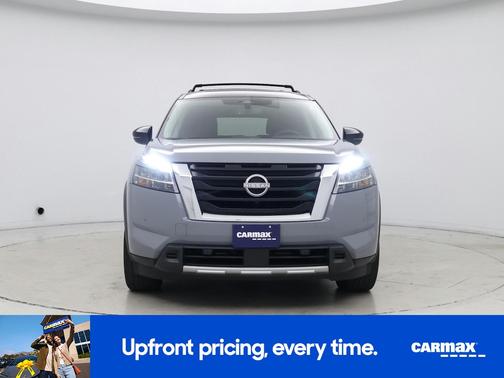 Gray 2023 Nissan Pathfinder SL