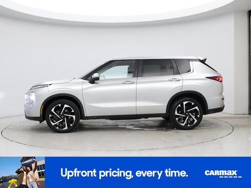 2022 Mitsubishi Outlander ES