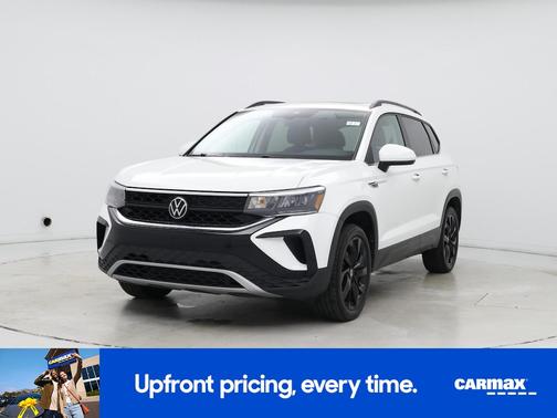 White 2024 Volkswagen Taos SE