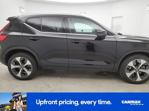 Black 2023 Volvo XC40 B5 Plus Bright Theme