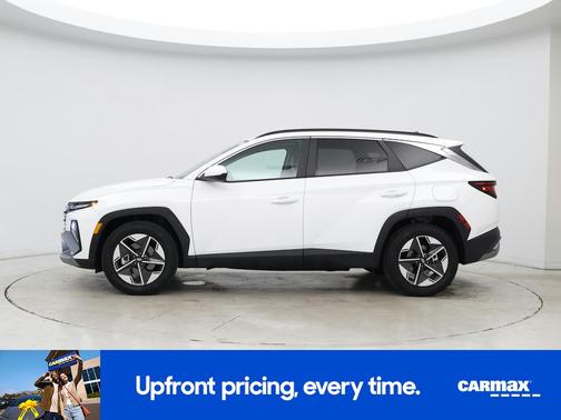 White 2025 Hyundai TUCSON SEL