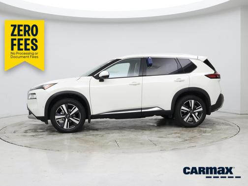 White 2023 Nissan Rogue Platinum