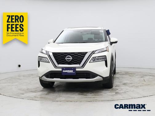 White 2023 Nissan Rogue Platinum