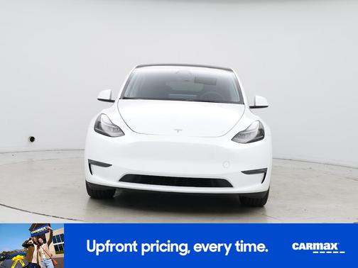 White 2024 Tesla Model Y Long Range