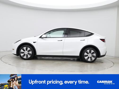 White 2024 Tesla Model Y Long Range
