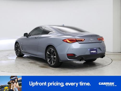 2017 INFINITI Q60 Premium