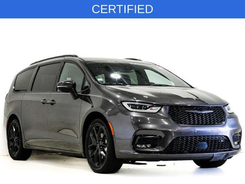 Granite Crystal Metallic Clearcoat 2023 Chrysler Pacifica Touring L