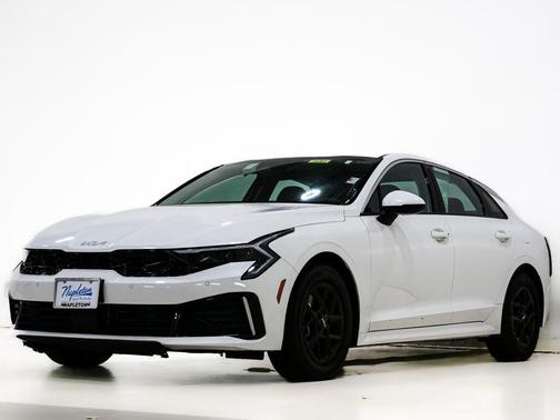 Snow White Pearl 2025 Kia K5 LXS